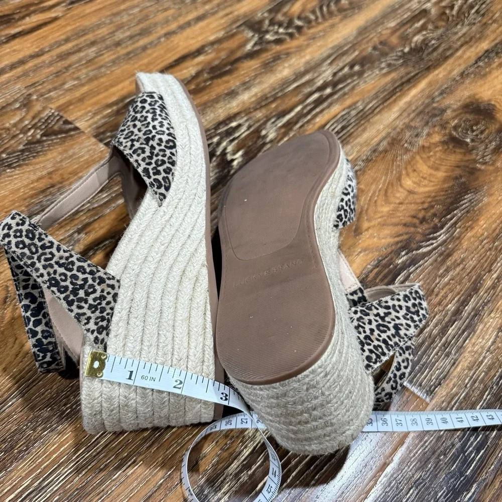 Lucky Brand Valki Leopard Print Espadrille Wedge Sandals Tan Black 8.5M LK-VALKI